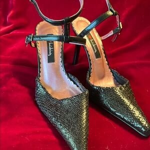 Mint Brazilian-made Black snake-skinish heels w/Rare Double-Straps for Ankles